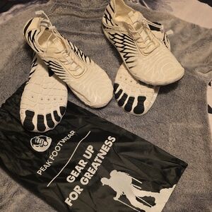 Peak Footwear White and Black Athletic Shoes